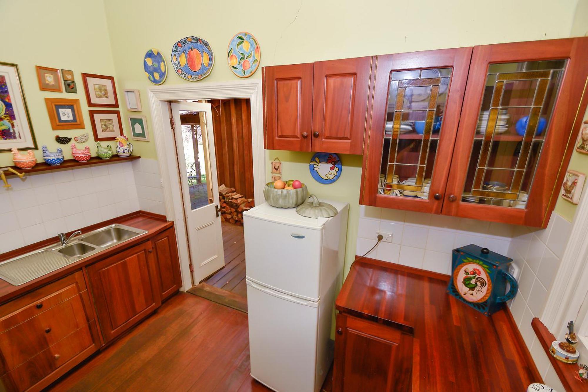 Ford House Bed & Breakfast Бриджтаун Экстерьер фото
