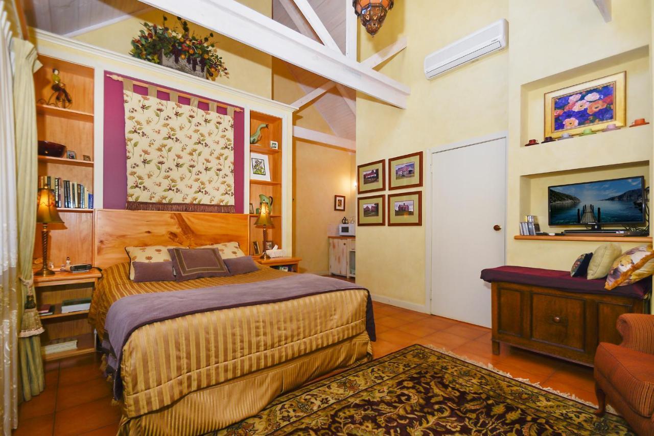 Ford House Bed & Breakfast Бриджтаун Экстерьер фото