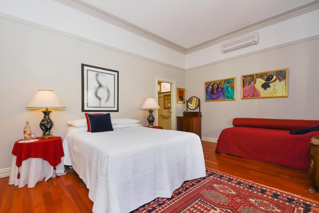 Ford House Bed & Breakfast Бриджтаун Экстерьер фото