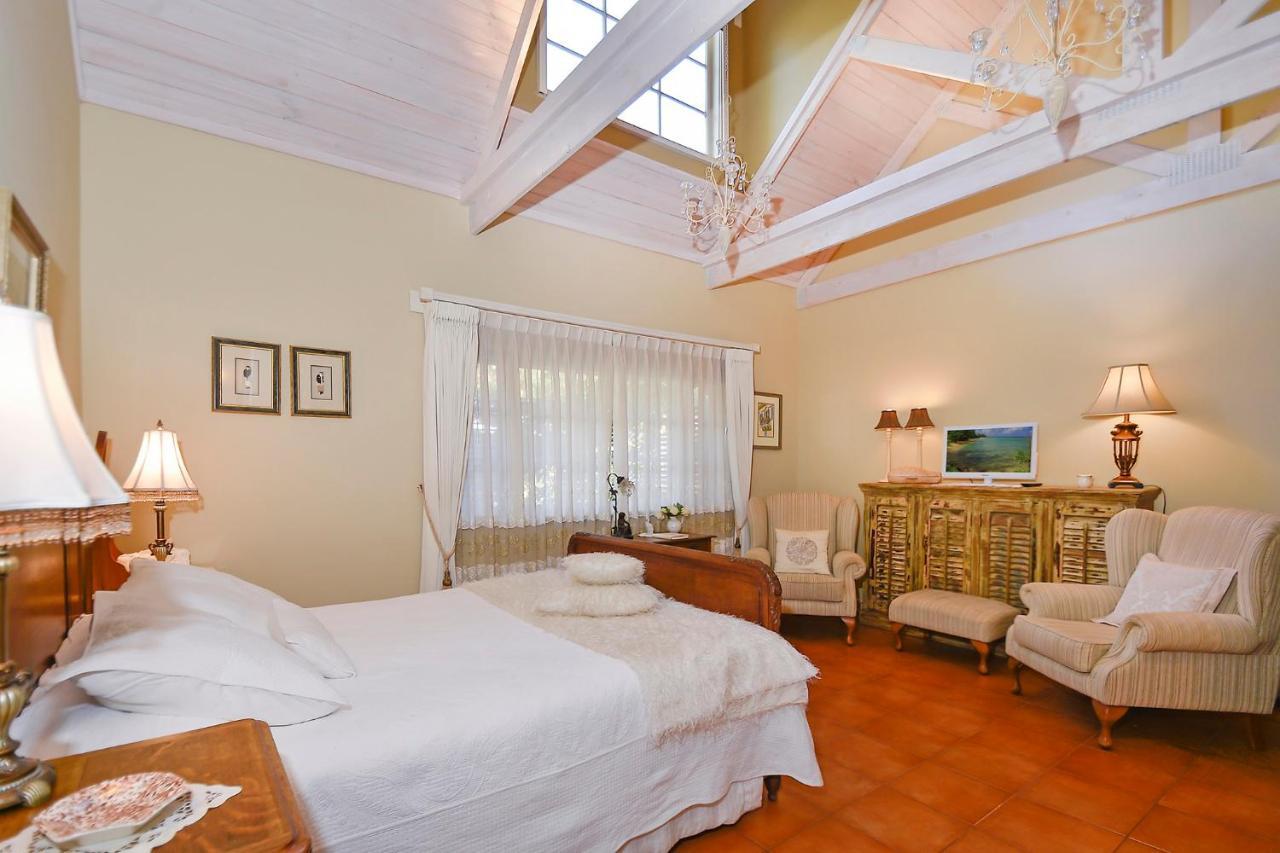 Ford House Bed & Breakfast Бриджтаун Экстерьер фото